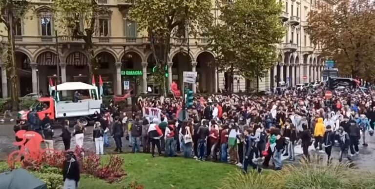 desjatki-tysjach-ljudej-vyhodjat-na-protesty-v-italii-porty-zablokirovany-shkoly-zakryty-video-3bc0811