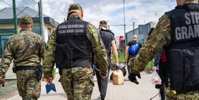 evakuacija-mozhet-byt-nevozmozhnoj-polsha-posovetovala-svoim-grazhdanam-nemedlenno-vyehat-iz-belarusi-04ec0b5