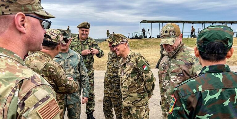 uchenija-zapad-2025-pentagon-podtverdil-chto-voennye-ssha-priehali-v-belarus-video-f70ba85