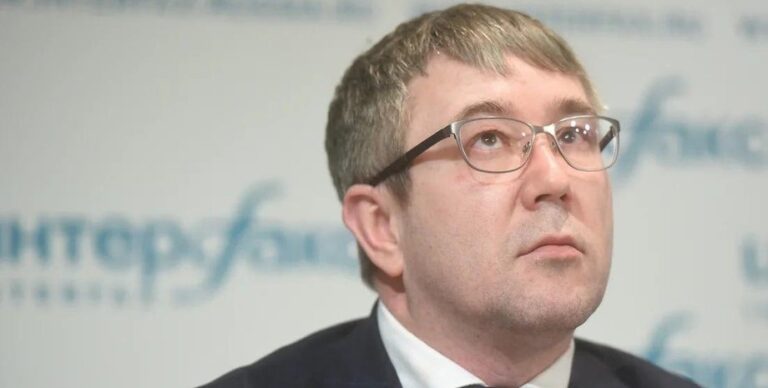 vypal-iz-okna-v-moskve-nashli-mertvym-byvshego-rukovoditelja-krupnogo-komiteta-2d78e91