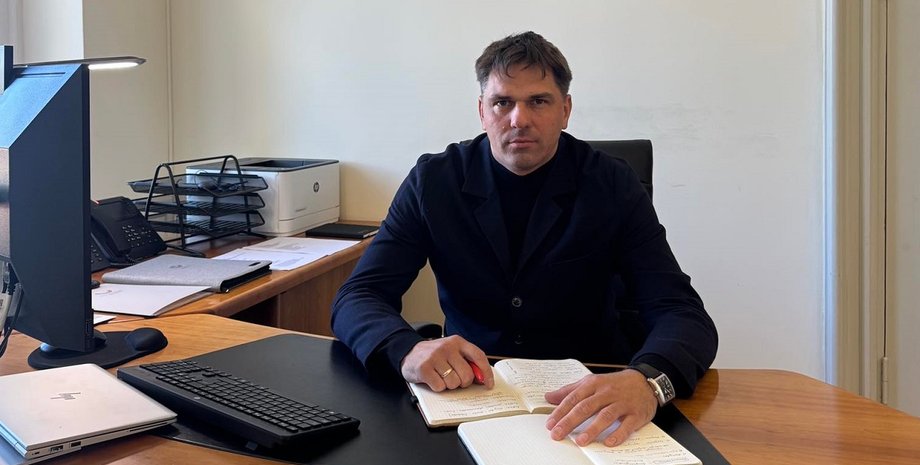 ministr-kultury-litvy-podal-v-otstavku-posle-voprosa-o-tom-chej-krym-4fc2bc8