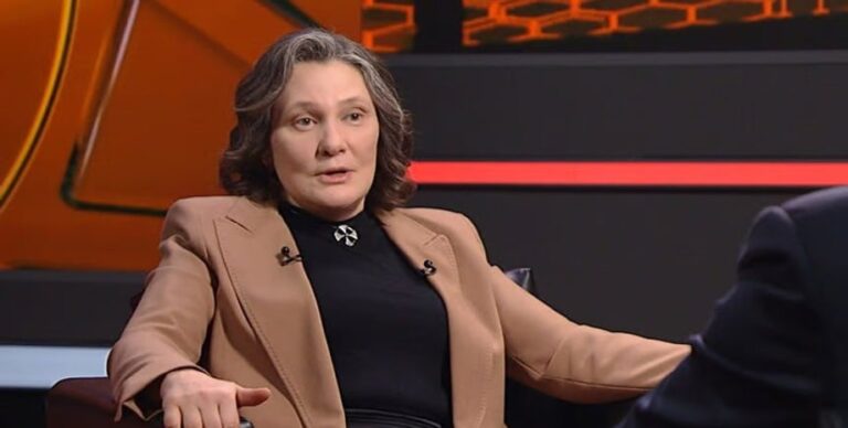 predatelnicu-montjan-vnesli-v-spisok-terroristov-rf-posle-donosov-soloveva-podrobnosti-13bb011