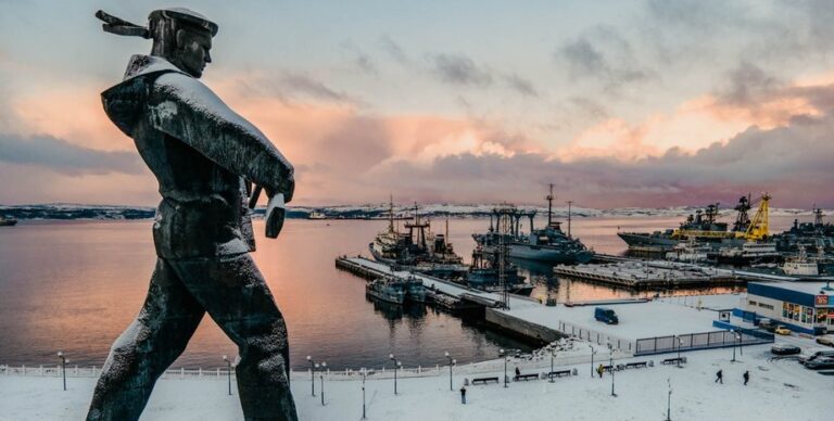 putin-nakaplivaet-jadernoe-oruzhie-i-podlodki-v-arktike-dlja-napadenija-na-nato-minoborony-norvegii-deb0bb7