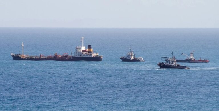 ssha-unichtozhili-sudno-vozle-venesuely-tramp-zajavil-o-likvidacii-shesti-terroristov-video-61d0fc5