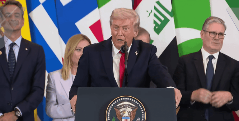 tretej-mirovoj-ne-proizojdet-tramp-podpisal-soglashenie-o-prekrashhenii-ognja-v-gaze-video-8bab447