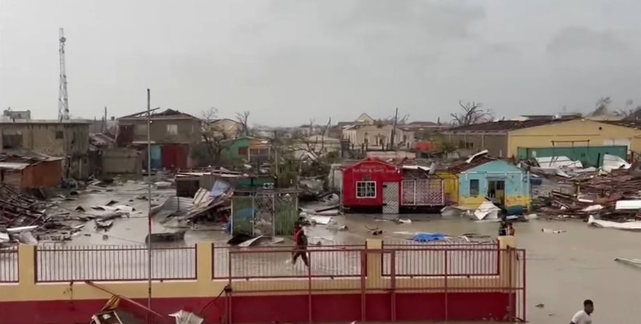 uragan-melissa-unichtozhil-goroda-na-karibah-shtorm-unes-zhizni-desjatkov-ljudej-video-aeccef7