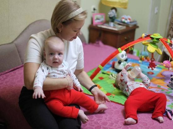 deti-pod-prismotrom-kak-socialnye-njani-pomogajut-mamam-dvojnjashek-i-trojnjashek-fd3c5b3