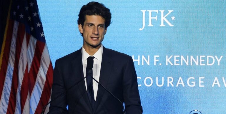 dva-kennedi-v-politike-ssha-vnuk-ubitogo-prezidenta-budet-ballotirovatsja-v-kongress-bd0678f