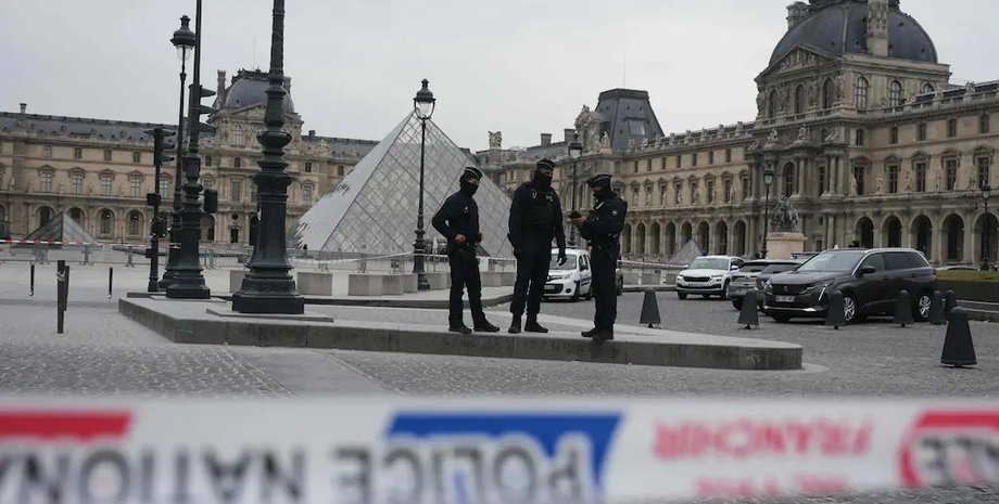 dyrjavaja-sistema-bezopasnosti-parol-k-sisteme-videonabljudenija-luvra-byl-luvr-55b7522