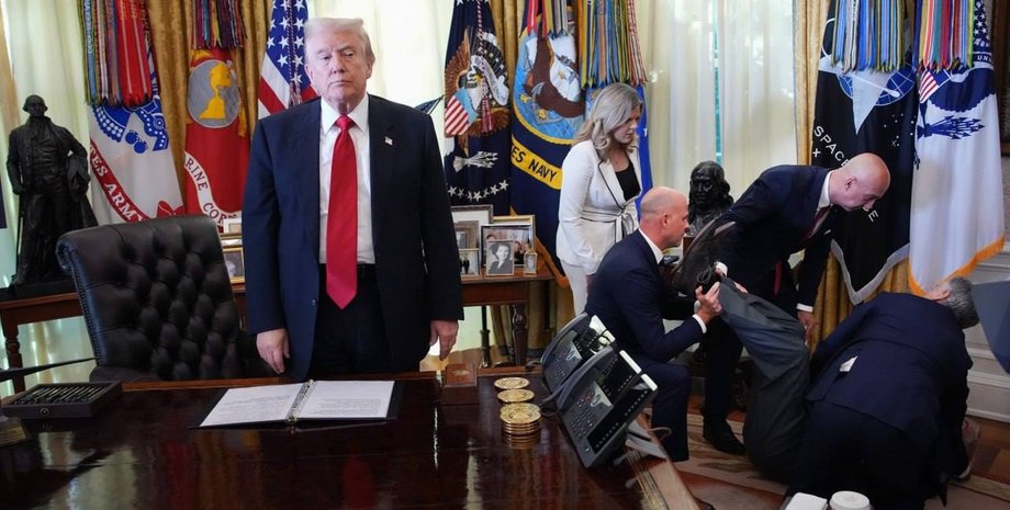 top-menedzher-kompanii-proizvoditelja-ozempic-upal-v-obmorok-na-vstreche-s-trampom-video-77bfd06