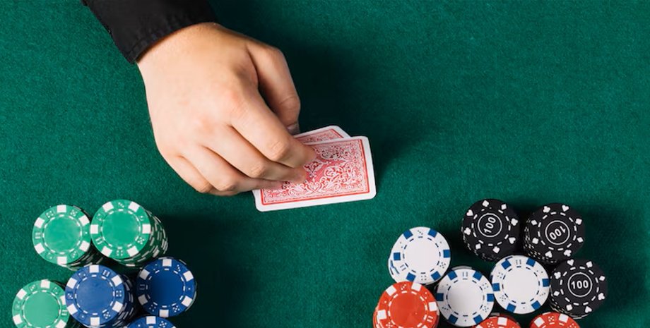 v-juzhnoj-koree-muzhchina-obmanyval-druzej-boleznju-otca-moshennik-poluchil-bolee-30-tysjach-e9593df