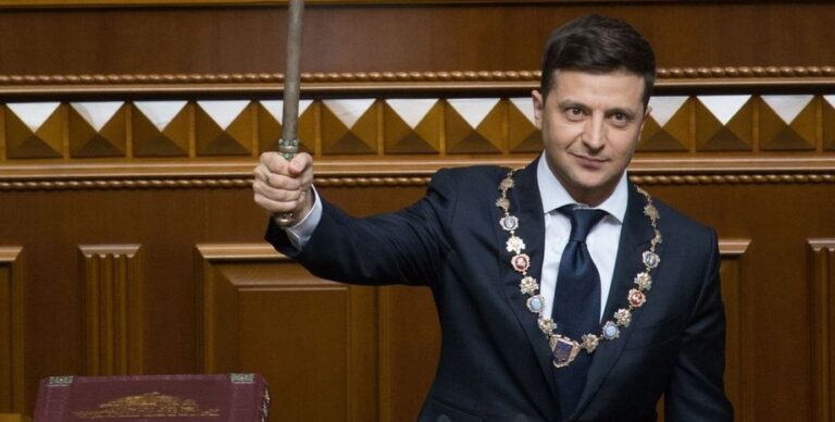 bankovaja-vs-belyj-dom-dejstvitelno-li-zelenskij-pojdet-na-vybory-vo-vremja-vojny-4e664b3