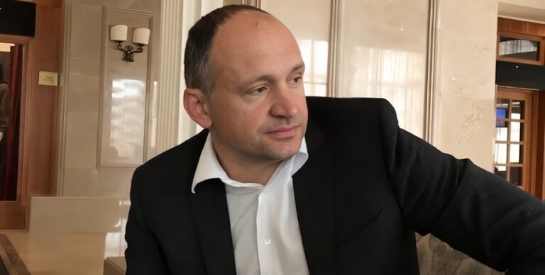 tatarova-uvolnjajut-iz-op-goncharenko-f75c095