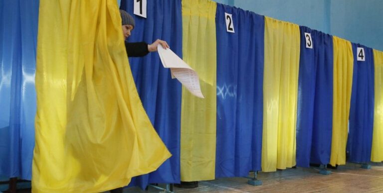 tramp-trebuet-vyborov-eks-zamglavy-cik-ne-iskljuchaet-chto-zelenskij-mozhet-otmenit-voennoe-polozhenie-201c9c1