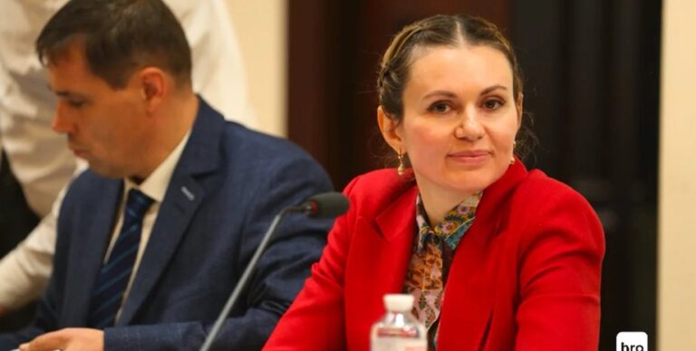 vasha-chest-menja-obosrli-na-vsju-stranu-kak-nardepu-skorohod-izbirajut-meru-presechenija-bd30eca