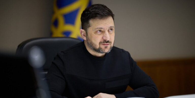 ubirajsja-s-donbassa-zelenskij-o-trebovanijah-kotorye-vydvigajut-ssha-i-rf-dlja-zavershenija-vojny-4611277