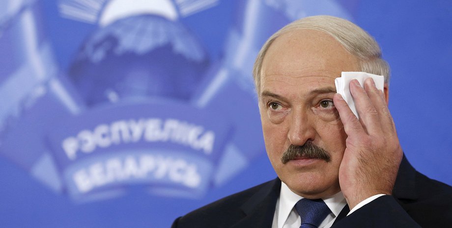 ukraina-vvodit-sankcii-protiv-lukashenko-za-pomoshh-rossii-v-vojne-zelenskij-8cb999b