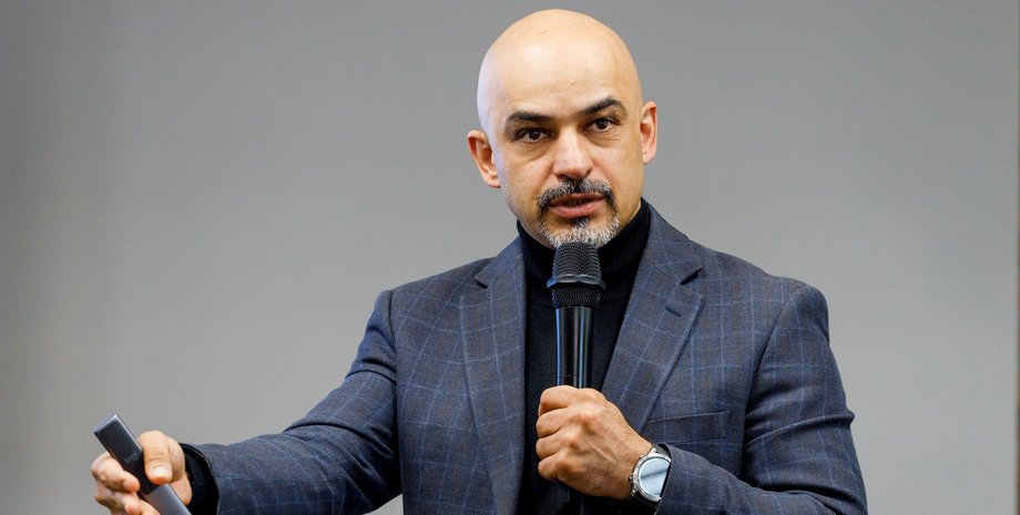 prosto-zabolel-nardep-objasnil-zachem-mustafu-najema-iskala-policija-9a117b5