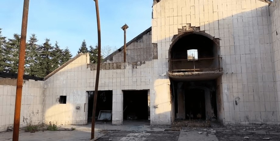 bloger-posetil-zabroshennuju-derevnju-prizrak-v-germanii-ego-ozhidalo-neverojatnoe-otkrytie-video-5e44295