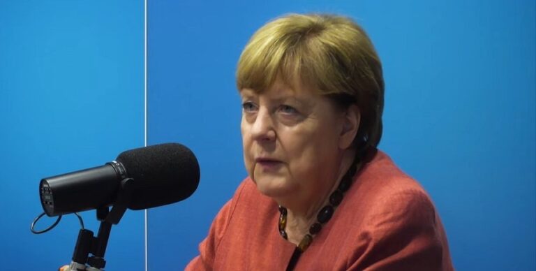 nikto-ne-mog-protivostojat-merkel-zajavila-chto-bez-minskih-soglashenij-putin-zahvatil-by-ukrainu-15d43d3