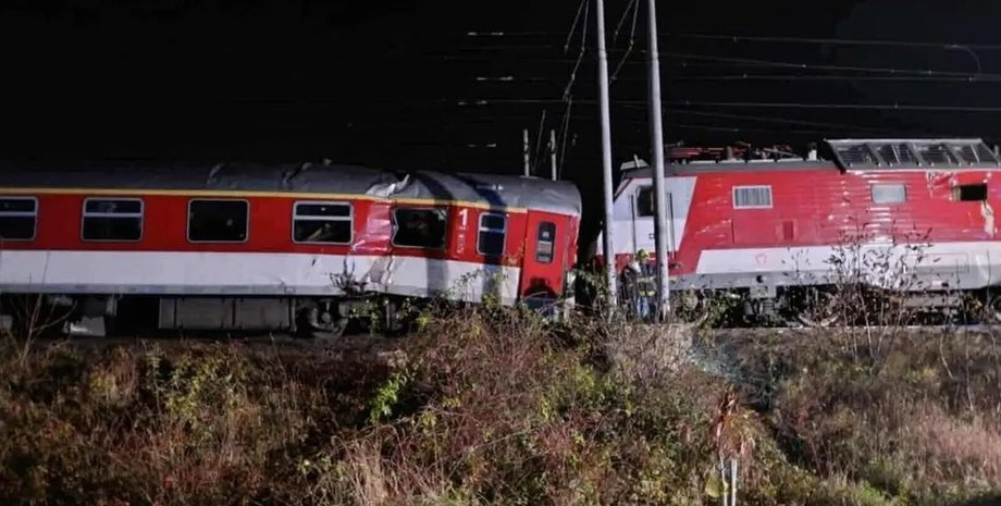 поезда авария Словакия авария Словакия