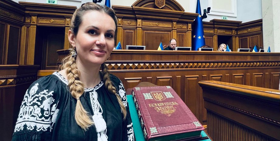 К народному депутату Анне Скороход пришли с обысками работники НАБУ и САП