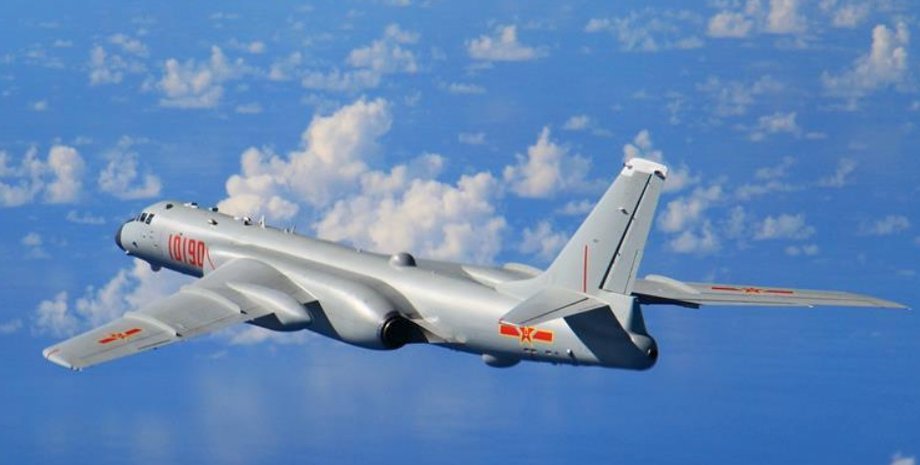 бомбардировщики H-6K бомбардировщики H-6K