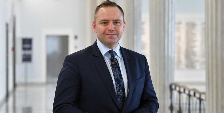 Кароль Навроцкий сказал, кто закончит войну в Украине