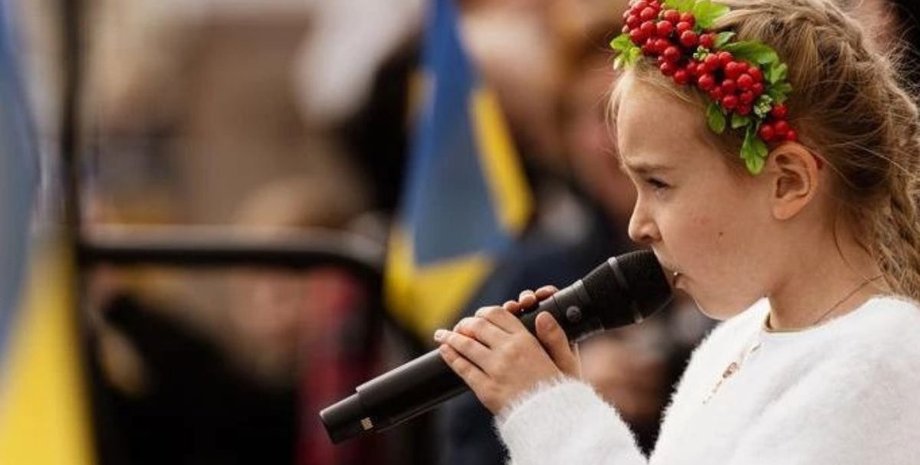 В Финляндии учительница музыки заставила маленькую украинку петь русскую песню