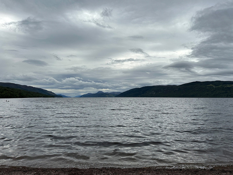 Камера засняла загадочное движение против течения в знаменитом шотландском озере