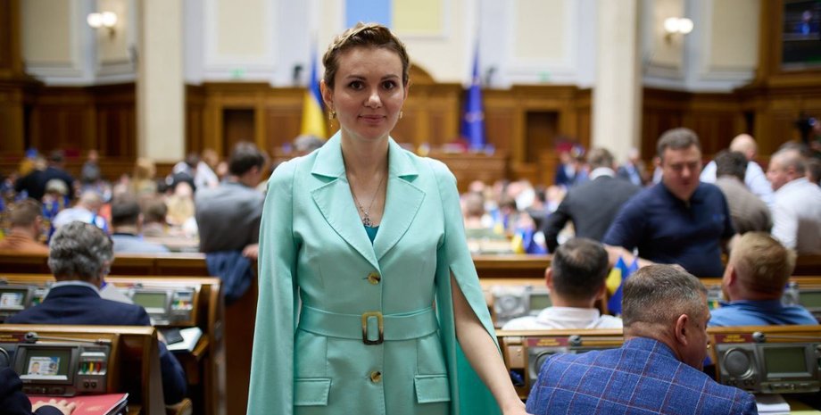 Анна Скороход  пришла на допрос в НАБУ