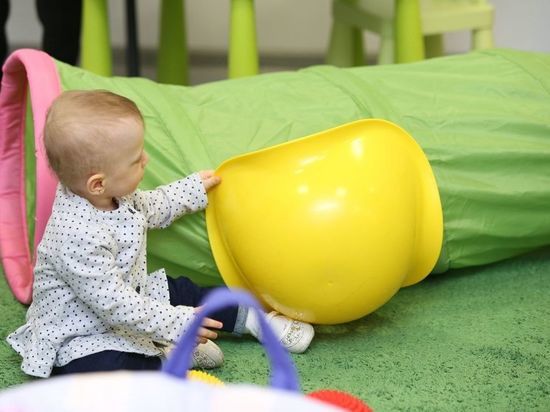 Вернуться к работе: как в России помогают мамам совмещать семью и карьеру