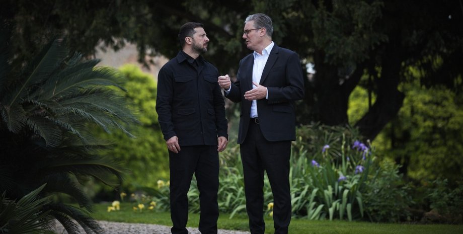 Зеленский со Стармером в Риме